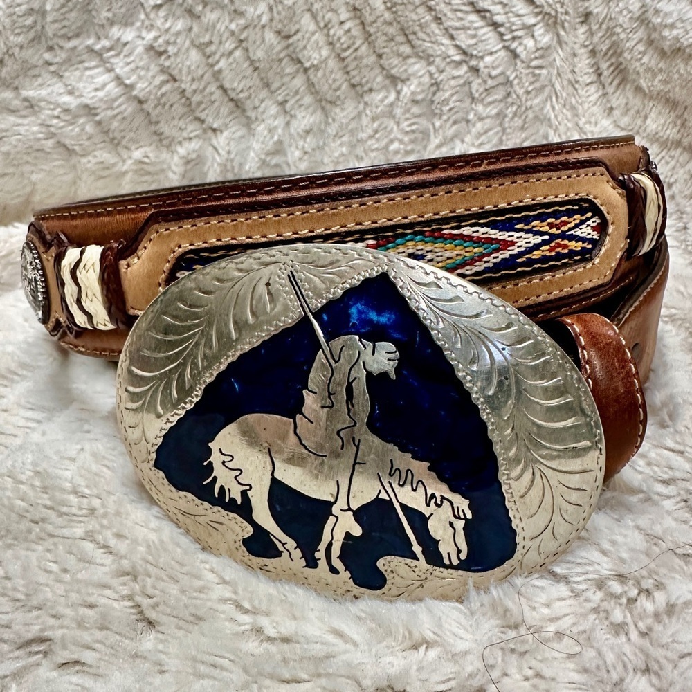 Vintage Tony Lama western  leather belt, End Of The Trail silver lbuckle, 38